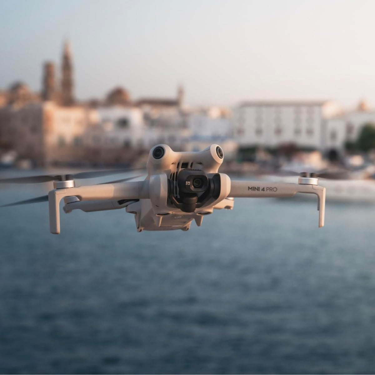 Mini 4 Pro Drone with Camera 4K 249 g 34 Mins Flight Time B585