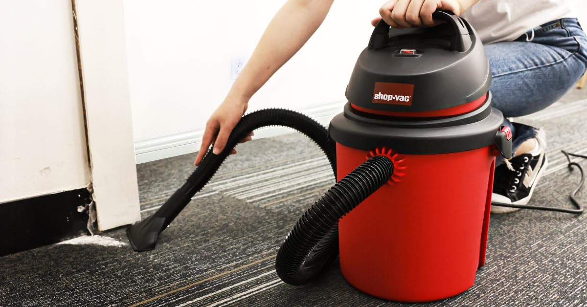 4 Gallon 4.0 Peak HP Wet/Dry Vacuum U108